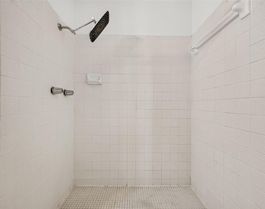 9231 Kostelnik Street - Photo Thumbnail 36