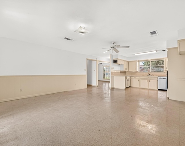 9231 Kostelnik Street - Photo Thumbnail 25