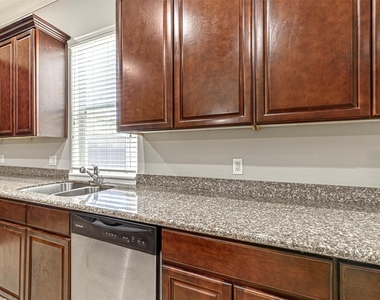 15426 Addicks Stone Drive - Photo Thumbnail 3