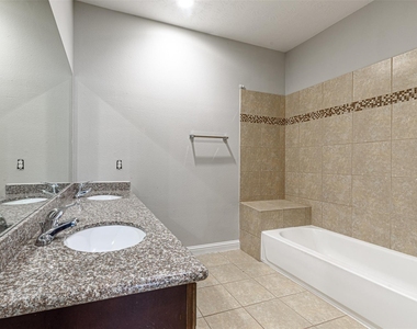 15426 Addicks Stone Drive - Photo Thumbnail 12