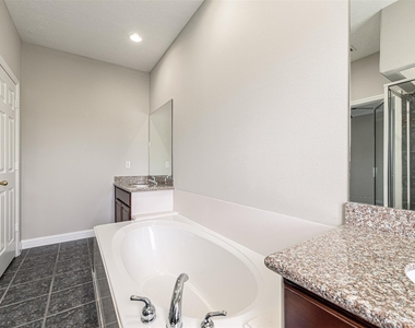 15426 Addicks Stone Drive - Photo Thumbnail 10