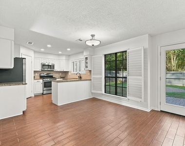 19 Village Knoll Place Place - Photo Thumbnail 12