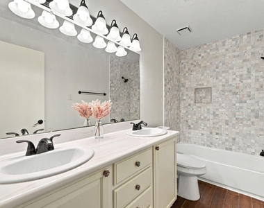19 Village Knoll Place Place - Photo Thumbnail 29
