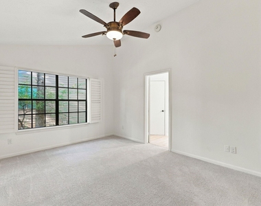 19 Village Knoll Place Place - Photo Thumbnail 22