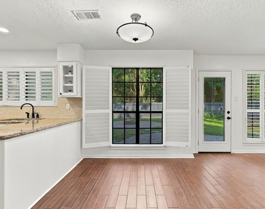 19 Village Knoll Place Place - Photo Thumbnail 10
