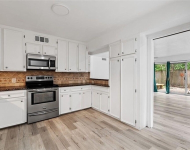 6303 Crab Orchard Road - Photo Thumbnail 19