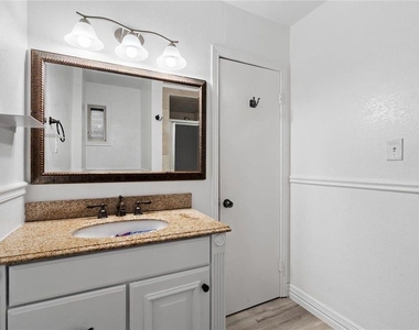 6303 Crab Orchard Road - Photo Thumbnail 10