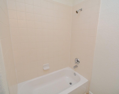 14622 Palladio Drive - Photo Thumbnail 13