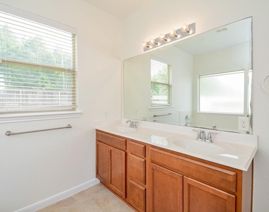 14622 Palladio Drive - Photo Thumbnail 10
