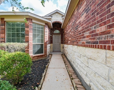 14622 Palladio Drive - Photo Thumbnail 2