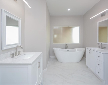 12328 N Chestnut Hills Drive - Photo Thumbnail 20
