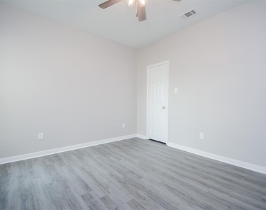 12328 N Chestnut Hills Drive - Photo Thumbnail 29