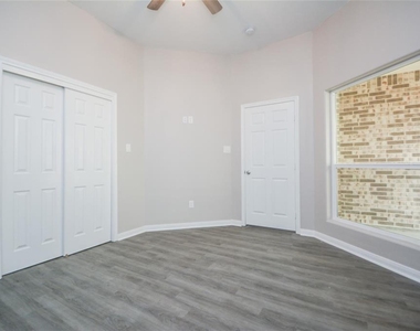 12328 N Chestnut Hills Drive - Photo Thumbnail 27