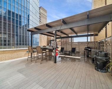 705 Main Street - Photo Thumbnail 16