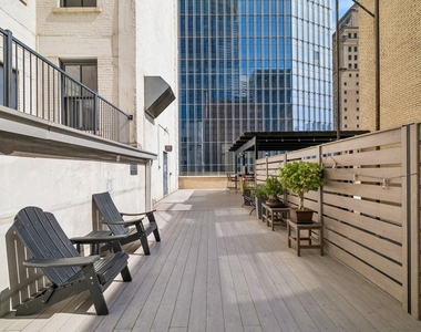 705 Main Street - Photo Thumbnail 17