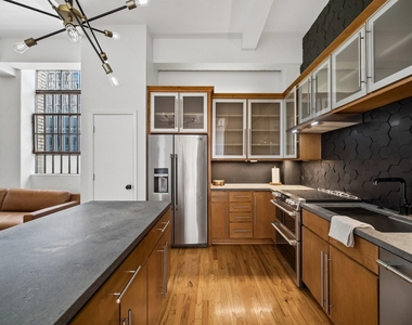 705 Main Street - Photo Thumbnail 5