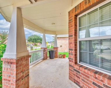 21615 Britton Hill Way - Photo Thumbnail 4