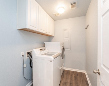 21615 Britton Hill Way - Photo Thumbnail 17