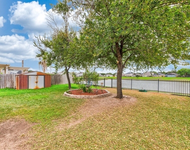 21615 Britton Hill Way - Photo Thumbnail 32