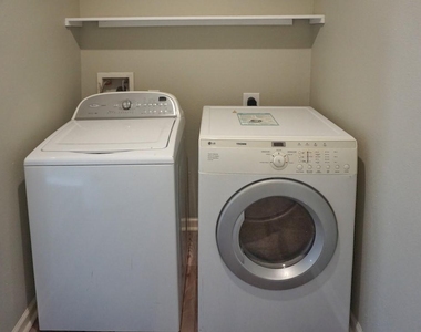 3411 Providence Street - Photo Thumbnail 15