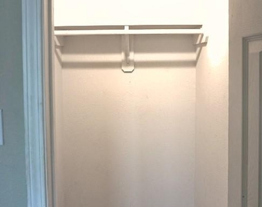 3411 Providence Street - Photo Thumbnail 6