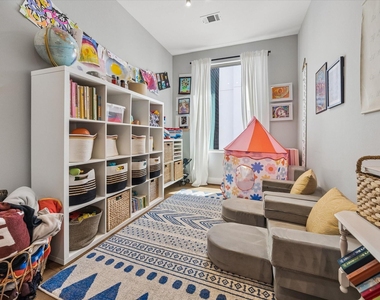 2704 Baldwin Street - Photo Thumbnail 17