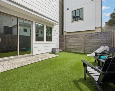 2704 Baldwin Street - Photo Thumbnail 19