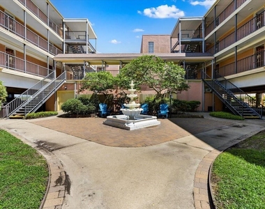 6300 Seawall Boulevard - Photo Thumbnail 9