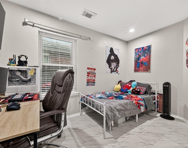 2806 Bison Bluff - Photo Thumbnail 35