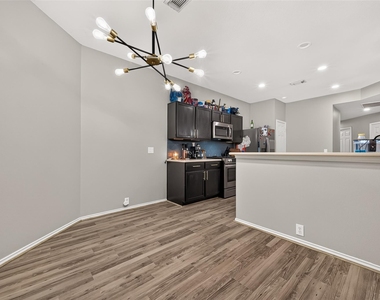 2806 Bison Bluff - Photo Thumbnail 22
