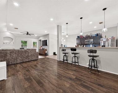 2806 Bison Bluff - Photo Thumbnail 13