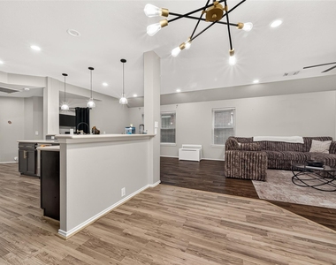 2806 Bison Bluff - Photo Thumbnail 29