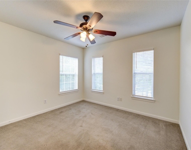 4702 Lawton Bend Lane - Photo Thumbnail 15