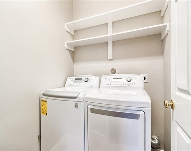 4702 Lawton Bend Lane - Photo Thumbnail 17