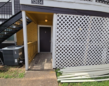 12634 Ashford Meadow Drive - Photo Thumbnail 3