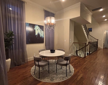 2717 Arabelle Grove - Photo Thumbnail 17