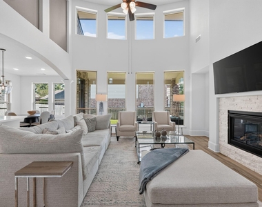 449 Devlin Shores Drive - Photo Thumbnail 10