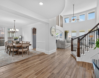449 Devlin Shores Drive - Photo Thumbnail 8