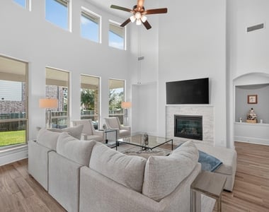 449 Devlin Shores Drive - Photo Thumbnail 13