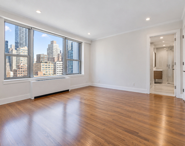 550 West 45th Street - Photo Thumbnail 1