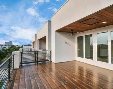 1320 Eberhard Street - Photo Thumbnail 43