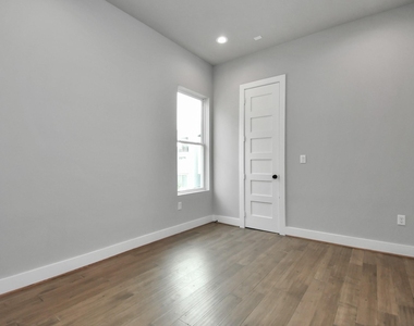 1320 Eberhard Street - Photo Thumbnail 23