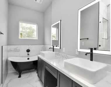 1320 Eberhard Street - Photo Thumbnail 32
