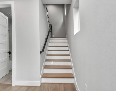 1320 Eberhard Street - Photo Thumbnail 3