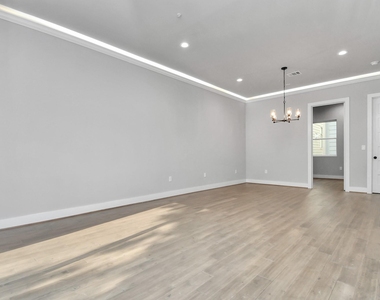 1320 Eberhard Street - Photo Thumbnail 11