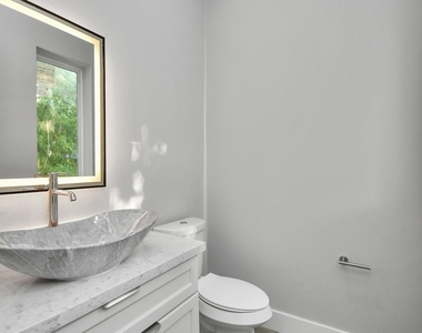 1320 Eberhard Street - Photo Thumbnail 12