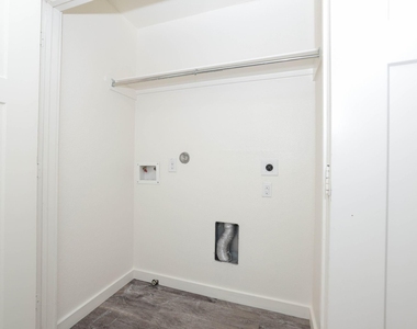 21155 Gosling Road - Photo Thumbnail 18