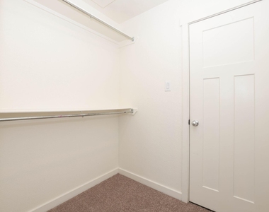 21155 Gosling Road - Photo Thumbnail 14