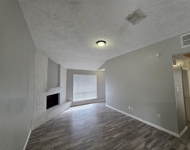 1614 Brickarbor Drive - Photo Thumbnail 3