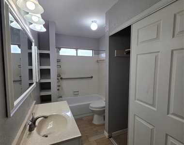 1614 Brickarbor Drive - Photo Thumbnail 16